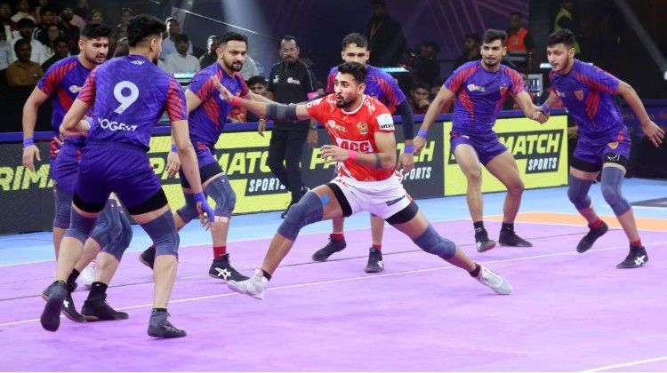 Ashu Malik led the raids with 14 points