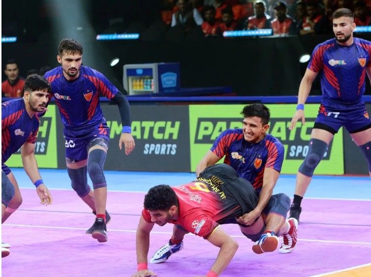 Dabang Delhi vs Bengaluru Bulls – Player Strengths & Key Battles
