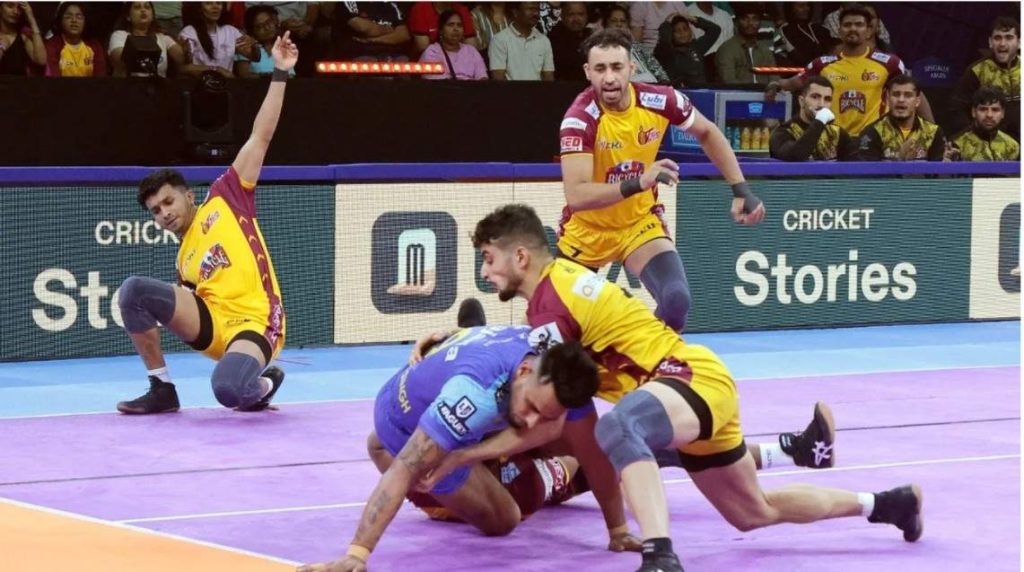 PKL Vijay Malik scored 11 raid points PKL Vijay Malik scored 11 raid points