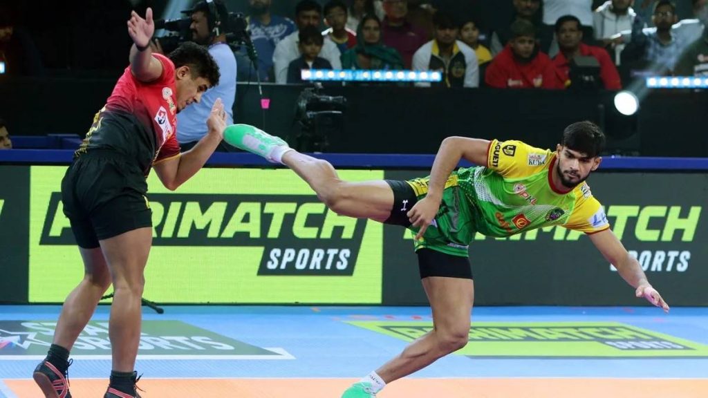 Patna Pirates and Bengaluru Bulls