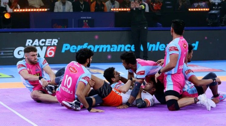 Puneri Paltan vs Jaipur Pink Panthers
