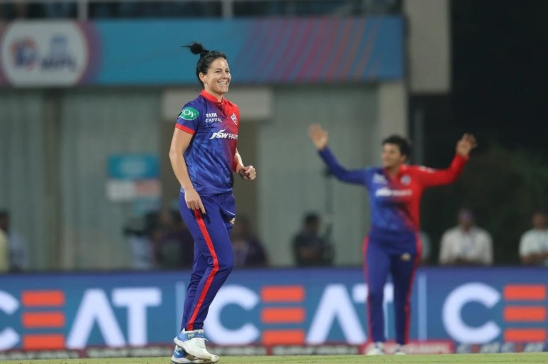 Marizanne Kapp took five wickets for 15 runs Marizanne Kapp took five wickets for 15 runs