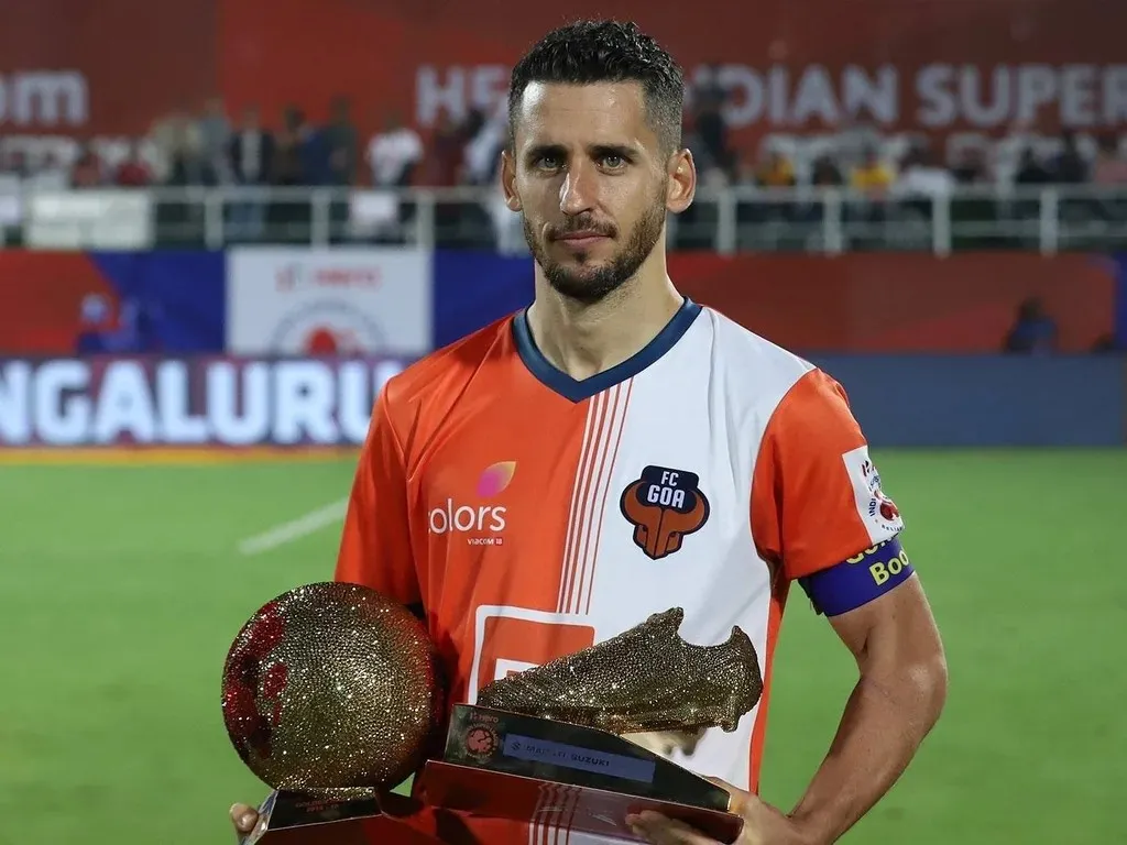 Corominas Won 2018–19 Golden Boot Again