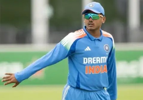 IND Bowling: Spin Web Seals the Deal