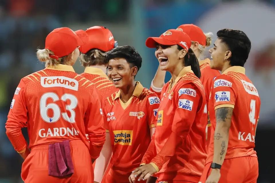 UP Warriorz Women: 105/10