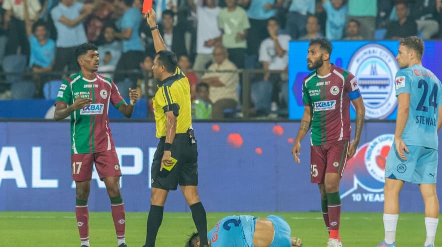 Mumbai City FC beat Mohun Bagan 2–1