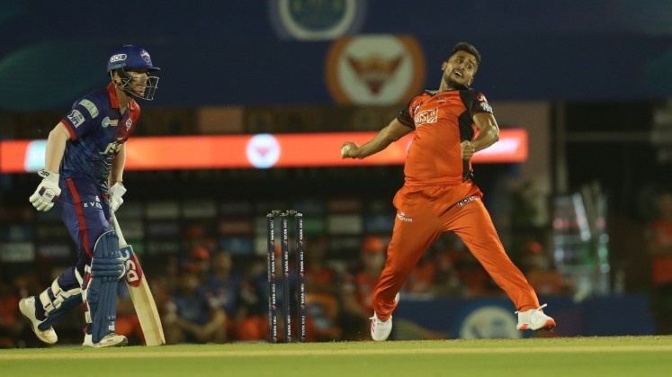 Umran Malik: 156.0 km/h (Sunrisers Hyderabad, 2022)
