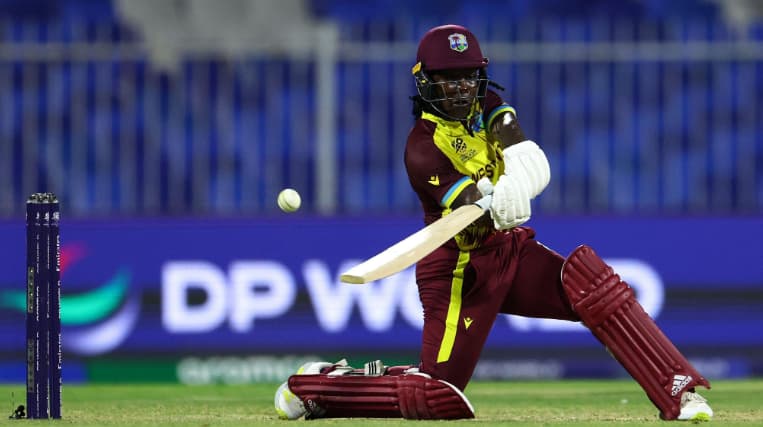 Deandra Dottin - 12 Sixes Deandra Dottin - 12 Sixes